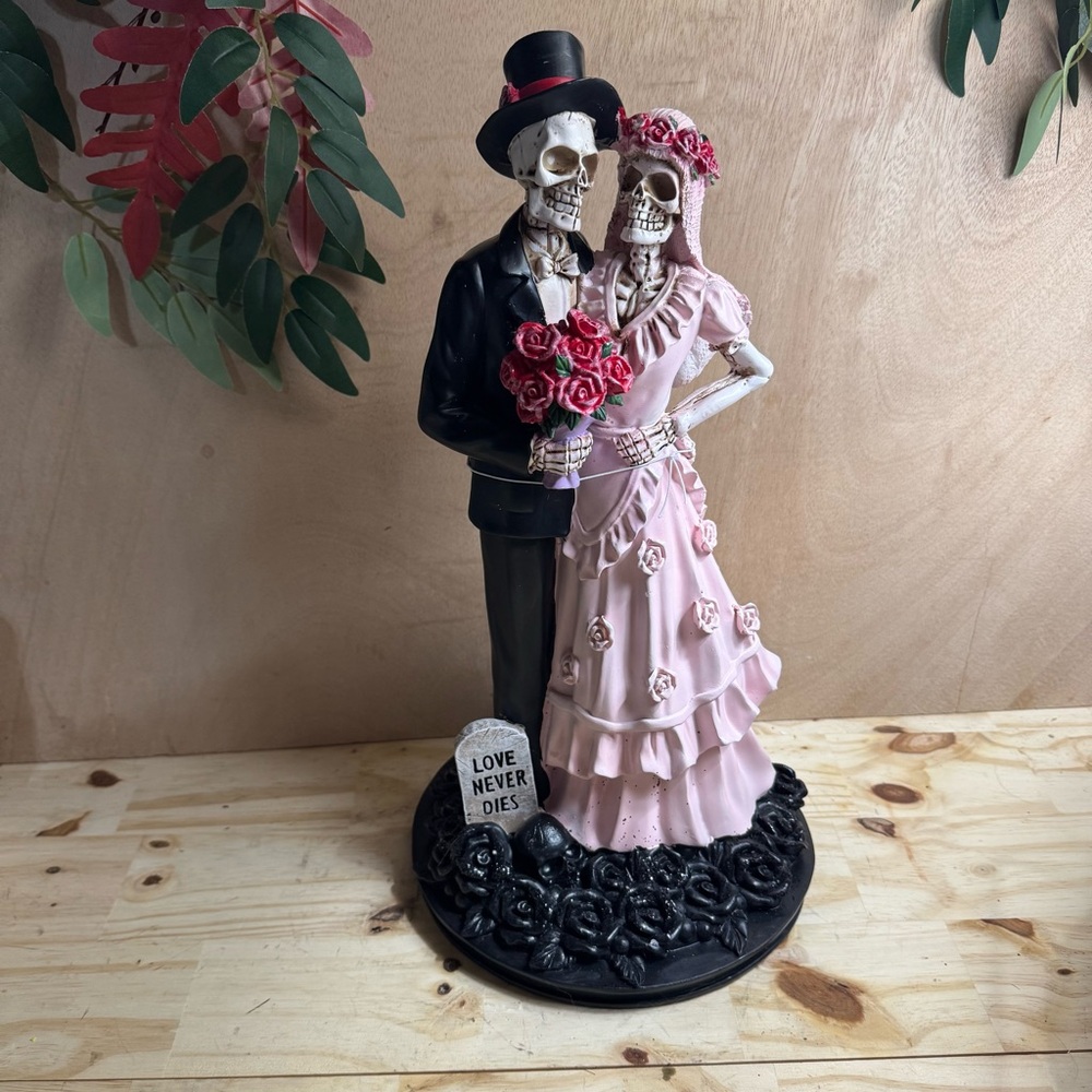 New XL 16” Halloween Bride & Groom Skeleton Couple Victorian Gothic Wedding